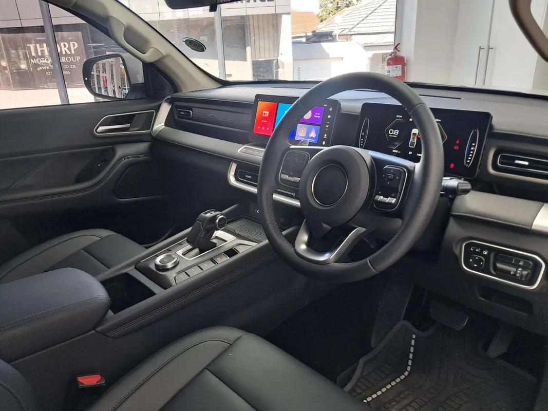 GWM P300 2.4TD LS 4X4 9AT - Image 7