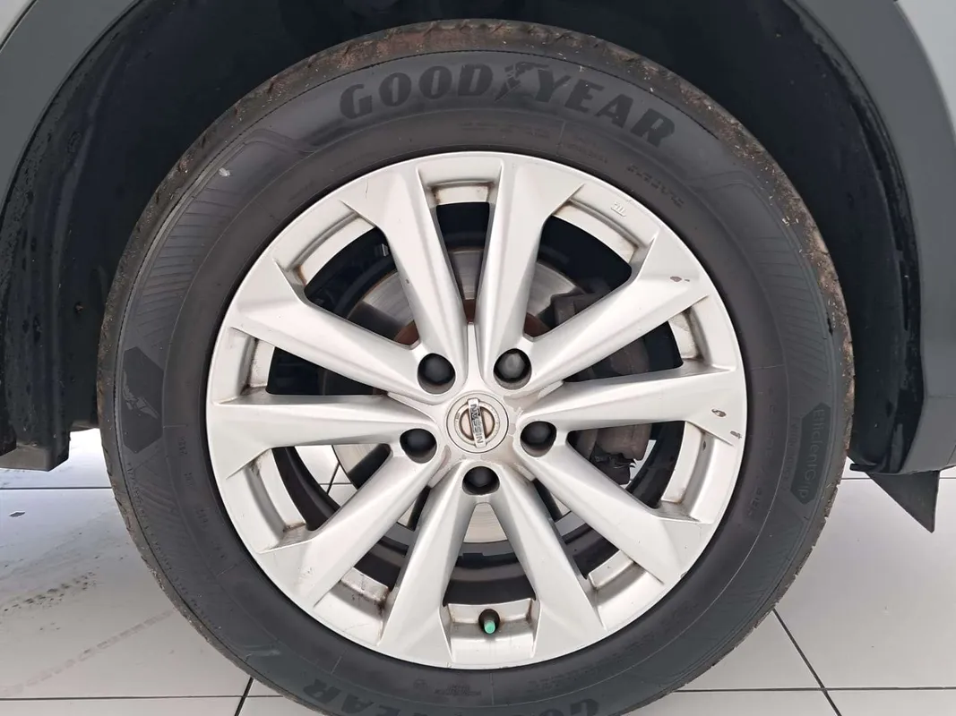 NISSAN QASHQAI 1.2T ACENTA CVT - Image 10