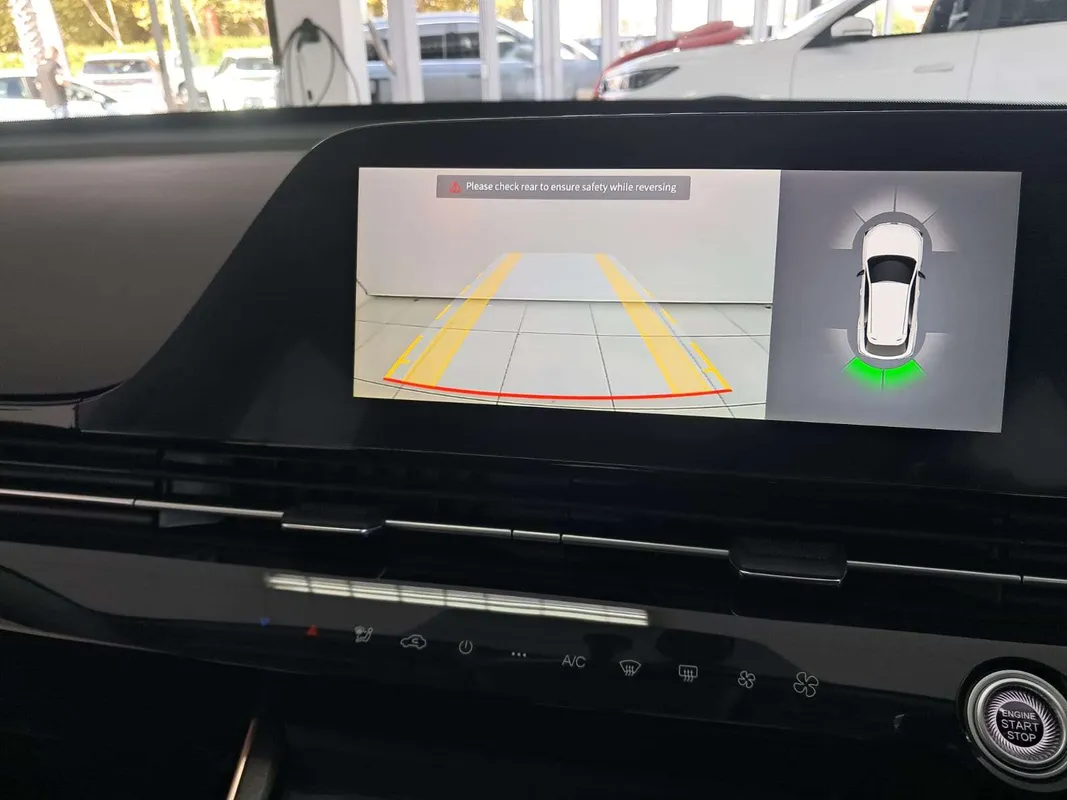 OMODA C5 1.5T Street + - Image 12