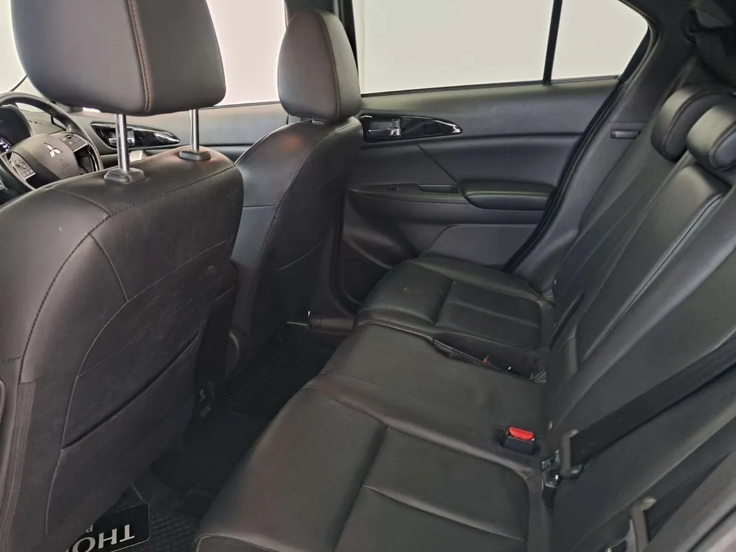 Mitsubishi Eclipse Cross 2.0 GLS CVT AWD - Image 11