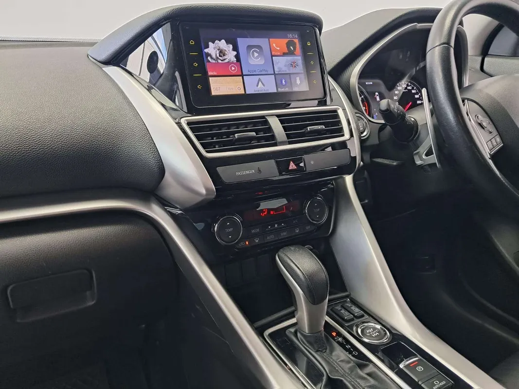 Mitsubishi Eclipse Cross 2.0 GLS CVT AWD - Image 12