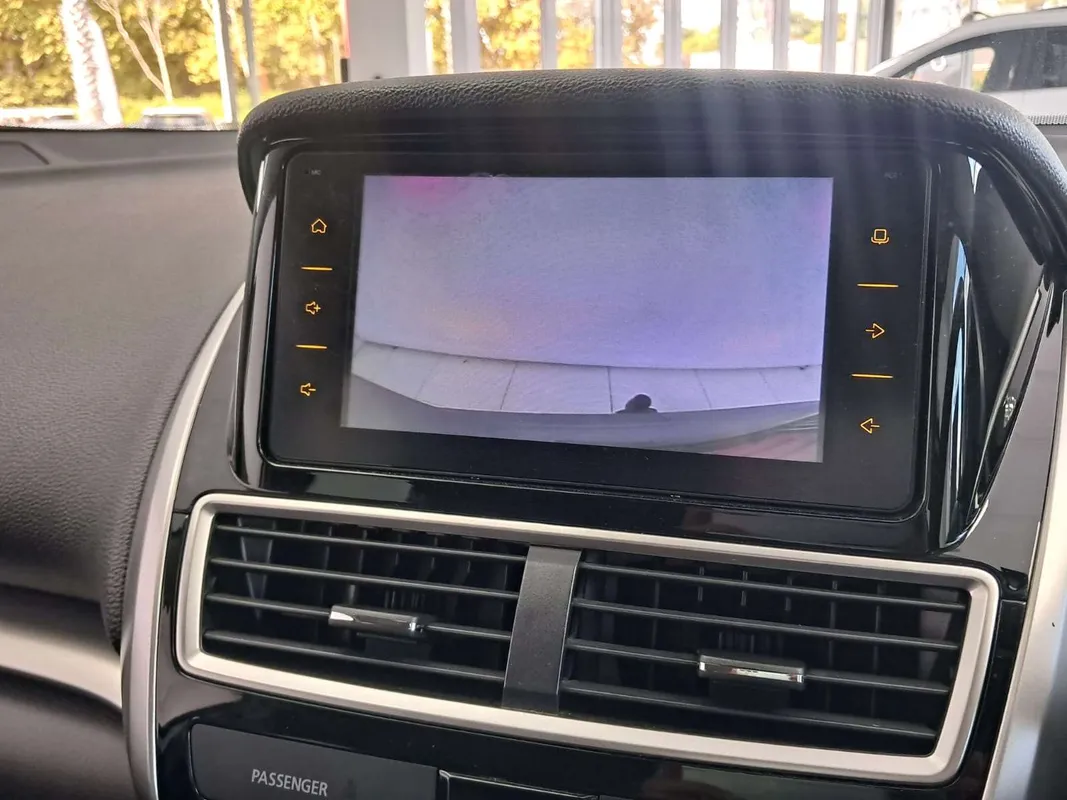 Mitsubishi Eclipse Cross 2.0 GLS CVT AWD - Image 13