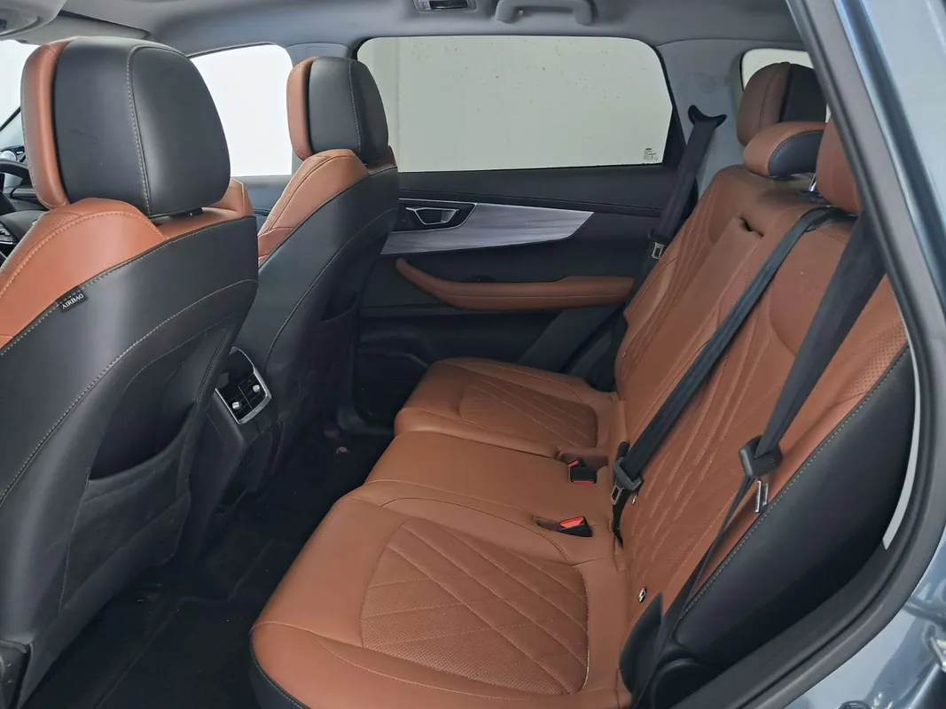 Chery Tiggo 8 Pro 1.6 TDGi Executive DCT - Image 16