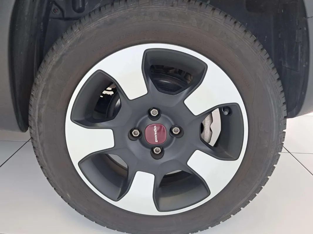 Fiat Panda 0.9 TwinAir 4x4 Cross - Image 12