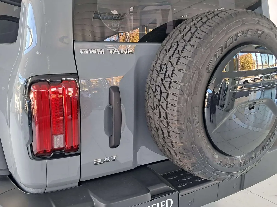 GWM Tank 300 2.4TD 9AT Luxury - Image 15