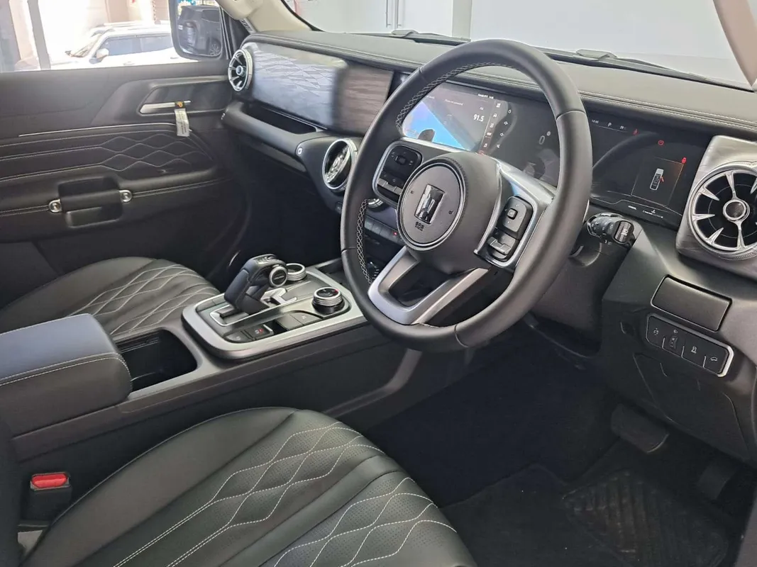 GWM Tank 300 2.4TD 9AT Luxury - Image 7