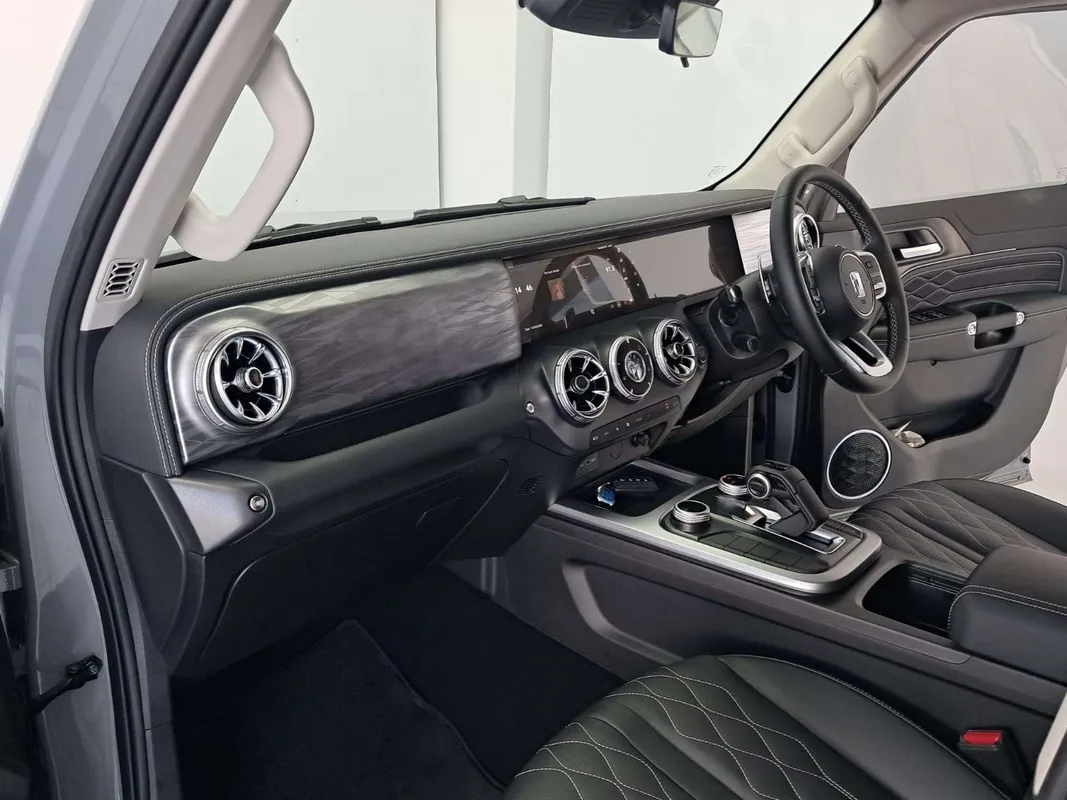 GWM Tank 300 2.4TD 9AT Luxury - Image 9