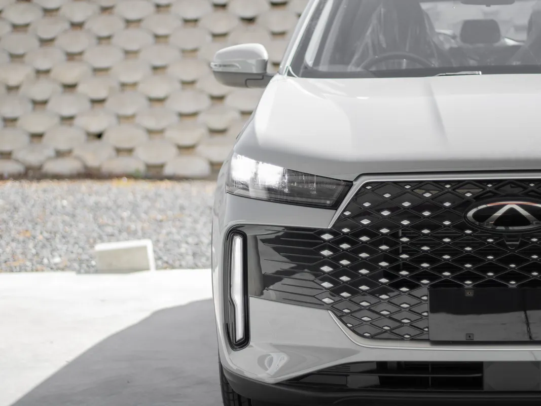 Chery Tiggo 4 Cross 1.5 LiT - Image 3