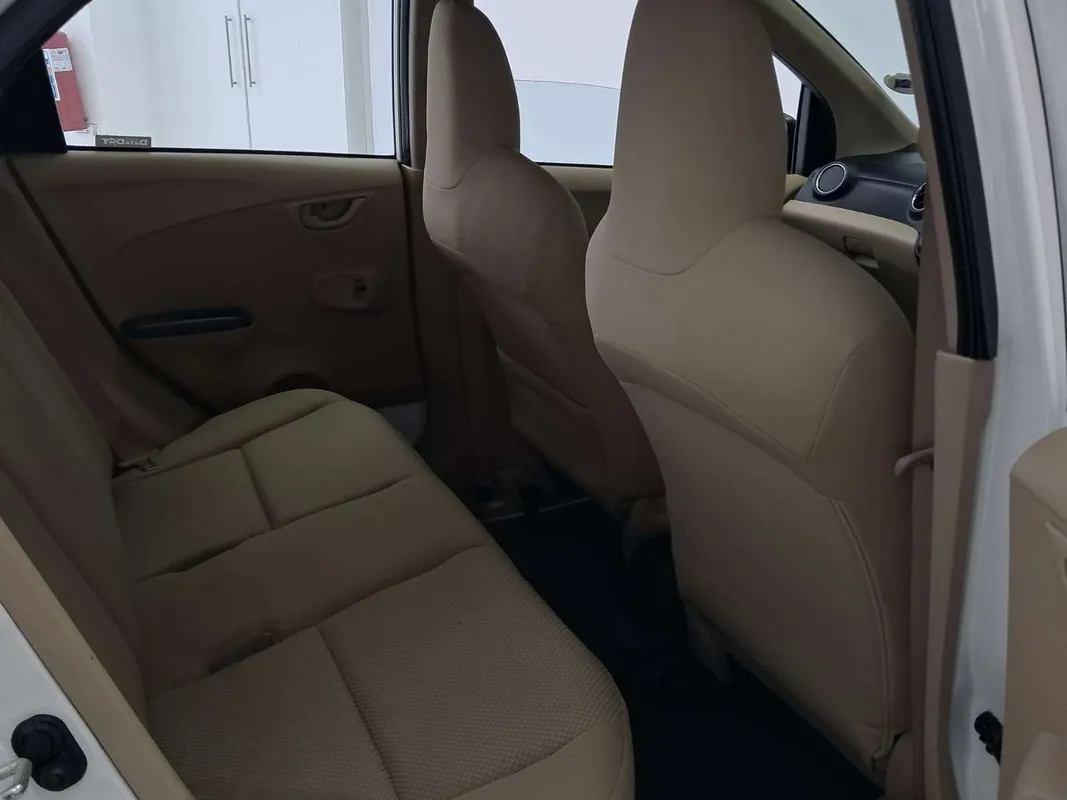 HONDA BRIO 1.2 COMFORT 5DR A/T - Image 11