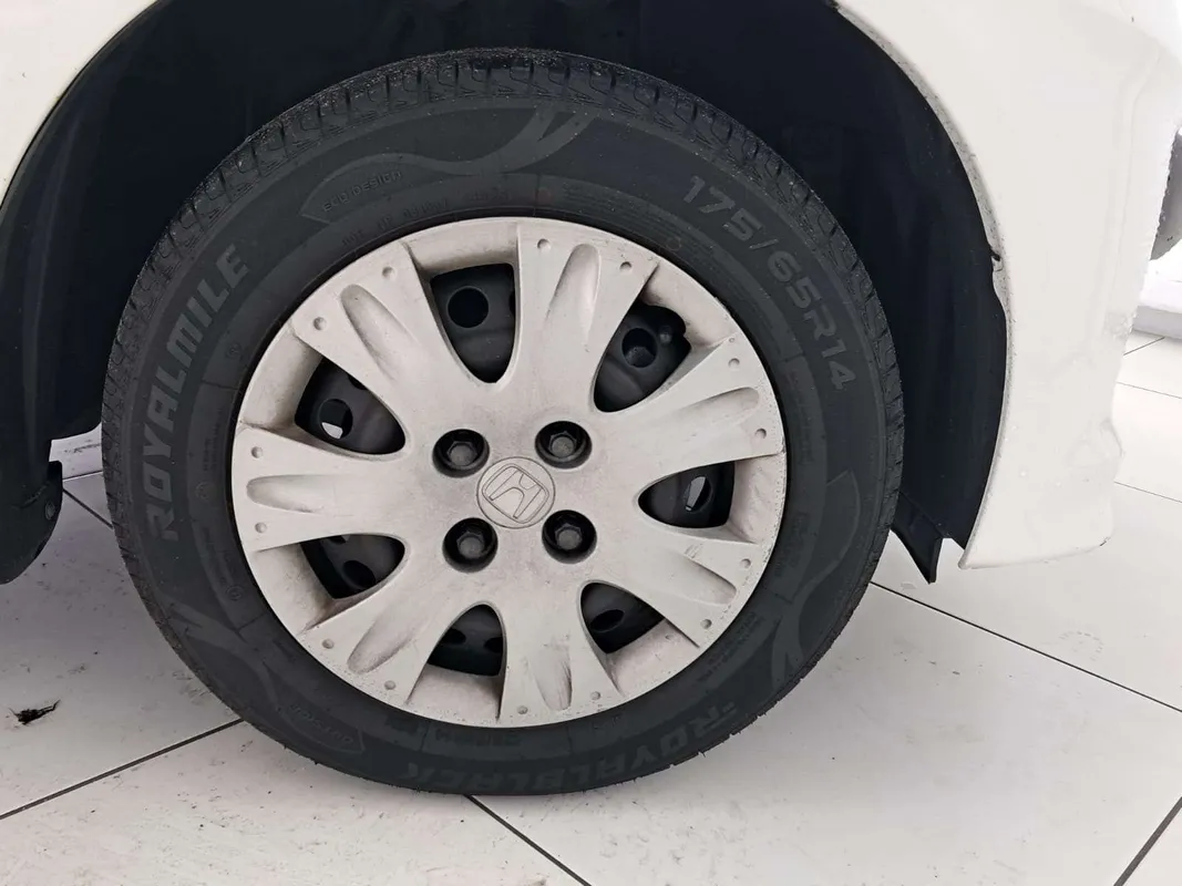 HONDA BRIO 1.2 COMFORT 5DR A/T - Image 15