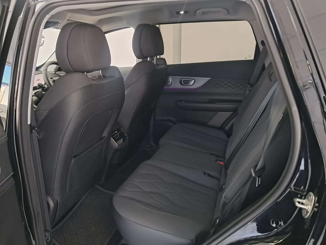 Chery Tiggo 8 1.5T CSH Apex DHT (PHEV) - Image 12