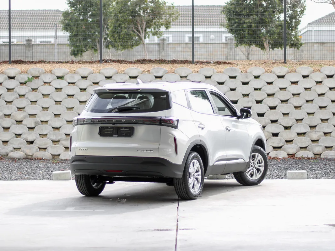 Chery Tiggo 4 Cross 1.5 LiT CVT - Image 9