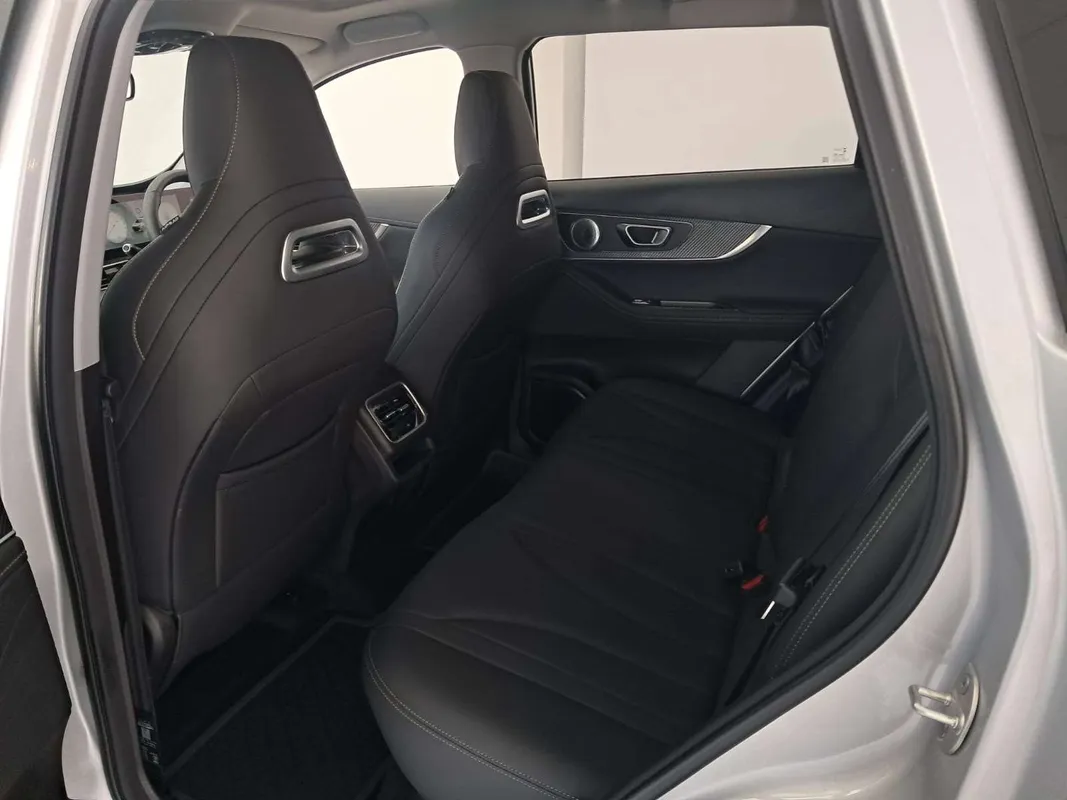 Chery Tiggo 7 1.5T CSH Ultra DHT (PHEV) - Image 12