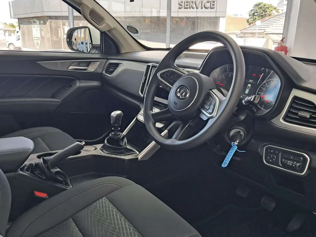 GWM P-Series CV 2.0TD SX S/C P/U - Image 11