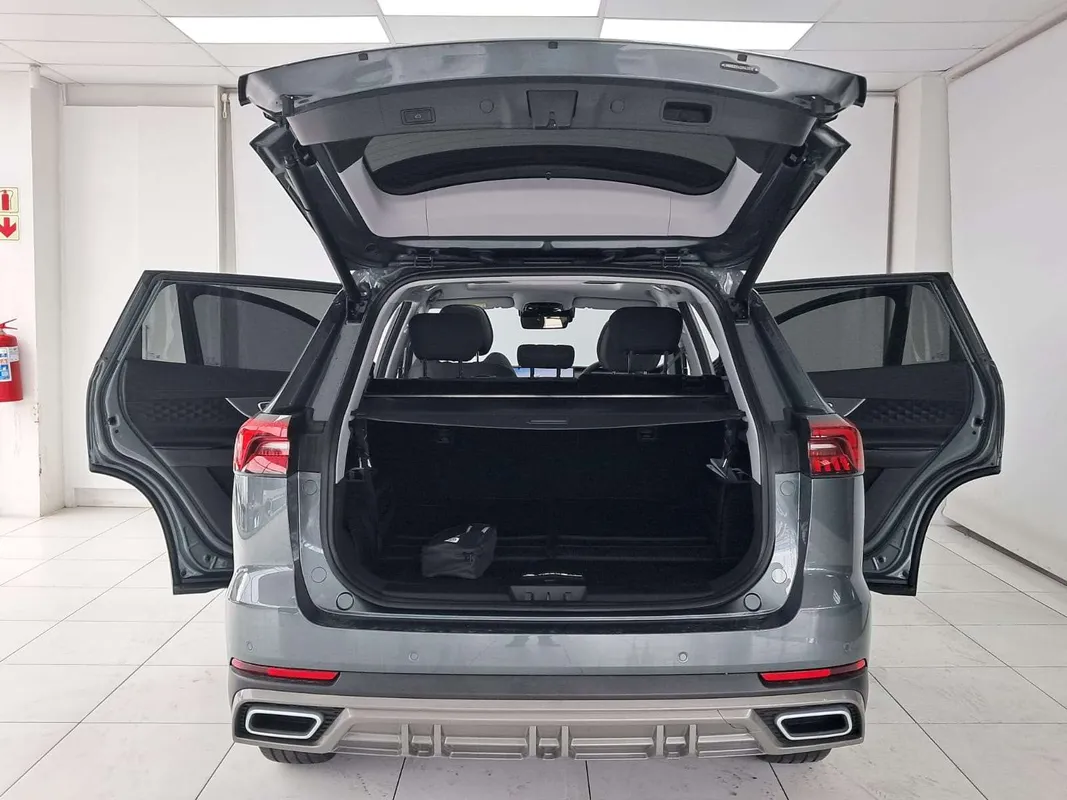 Chery Tiggo 8 1.5T CSH Apex DHT (PHEV) - Image 5