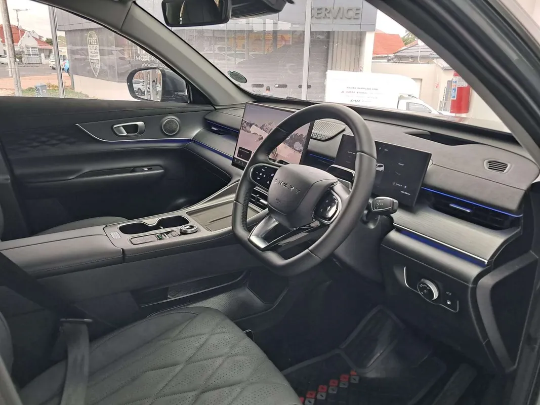 Chery Tiggo 8 1.5T CSH Apex DHT (PHEV) - Image 9