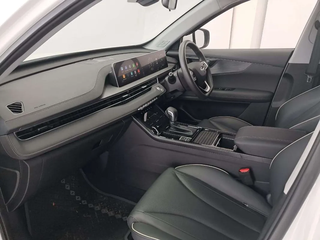 Chery Tiggo 4 Cross 1.5 LiT CVT - Image 11