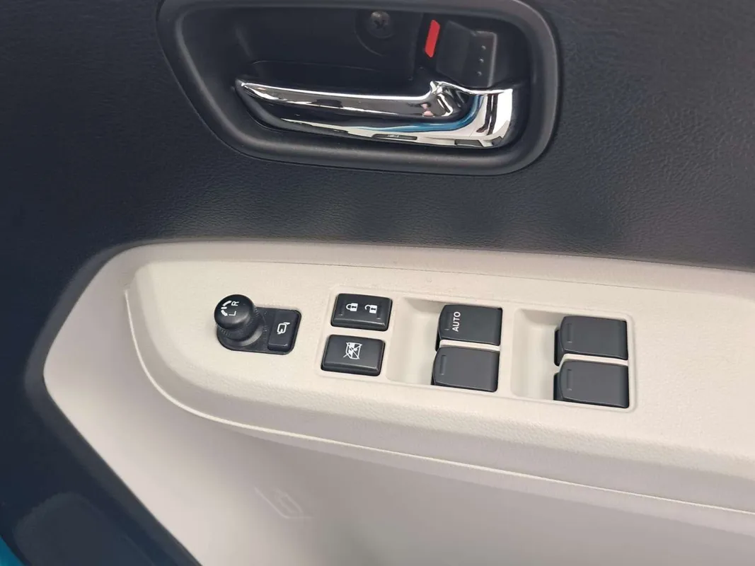 Suzuki Ignis 1.2 GLX MT - Image 12