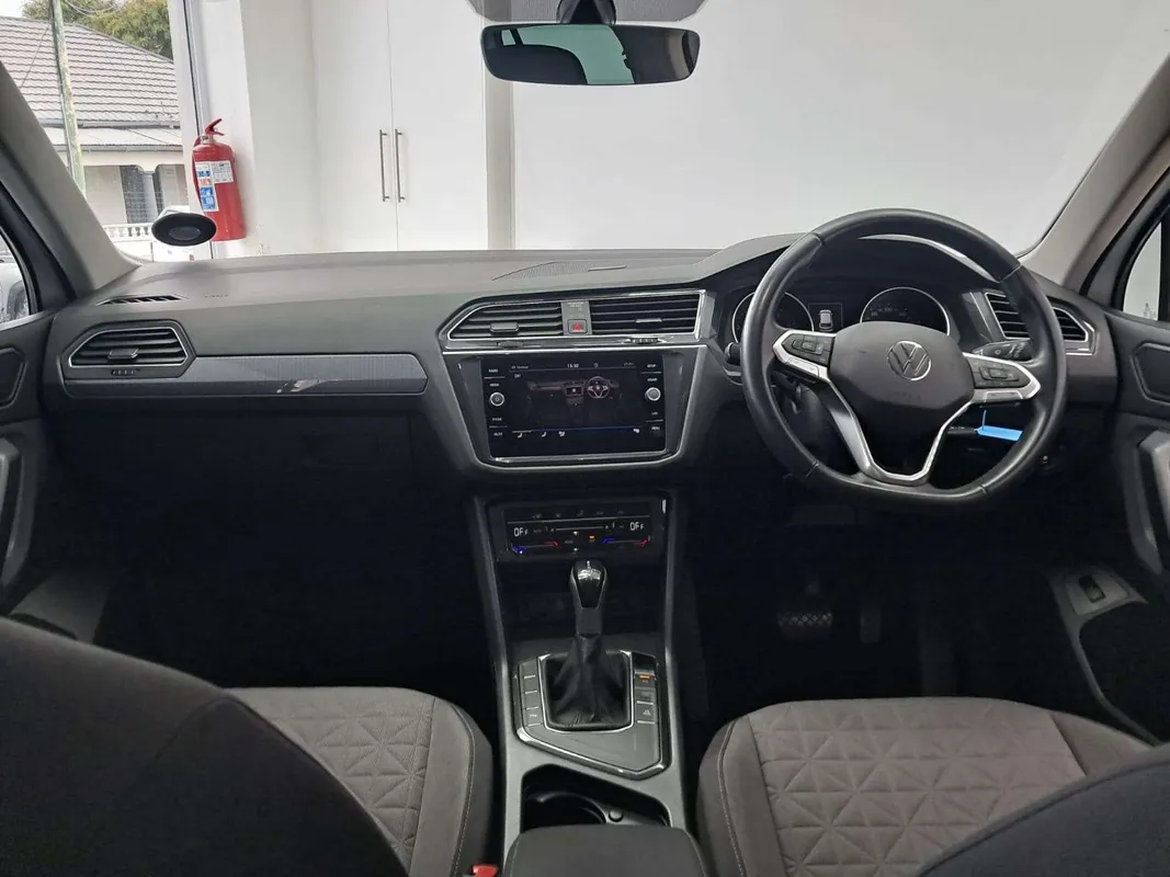 Volkswagen Tiguan 1.4 TSI Life DSG - Image 11