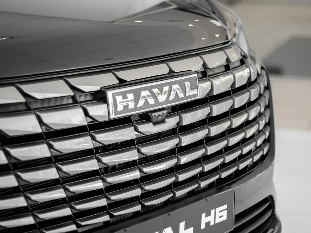 Haval H6 1.5T DHT Ultra Luxury (Hi-4) 4WD PHEV - Image 4