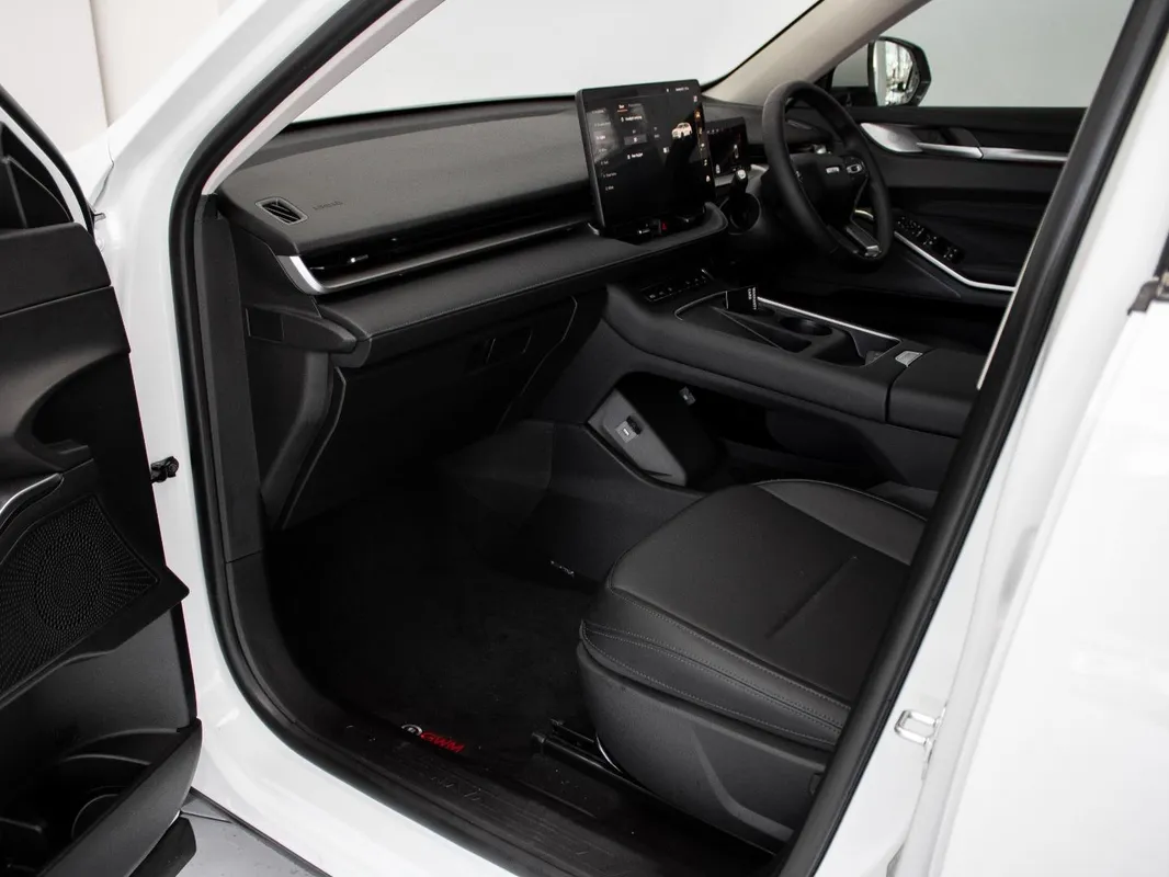 Haval H6 1.5T DHT Ultra Luxury 2WD PHEV - Image 8