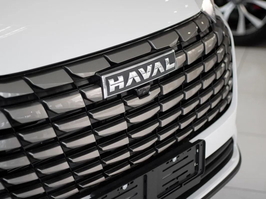 Haval H6 1.5T DHT Ultra Luxury (Hi-4) 4WD PHEV - Image 3