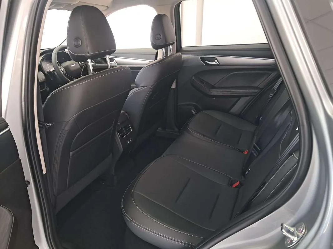 Haval Jolion Pro 1.5 HEV Ultra Luxury DHT - Image 11