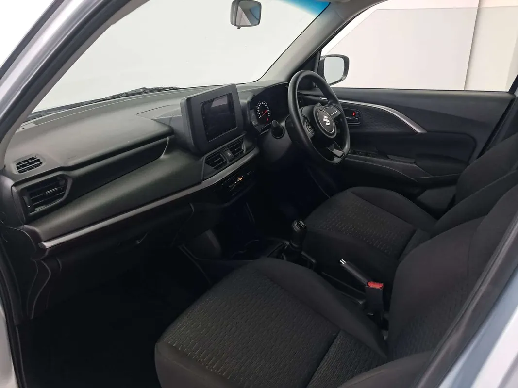 Suzuki Swift 1.2 GL+ MT - Image 11