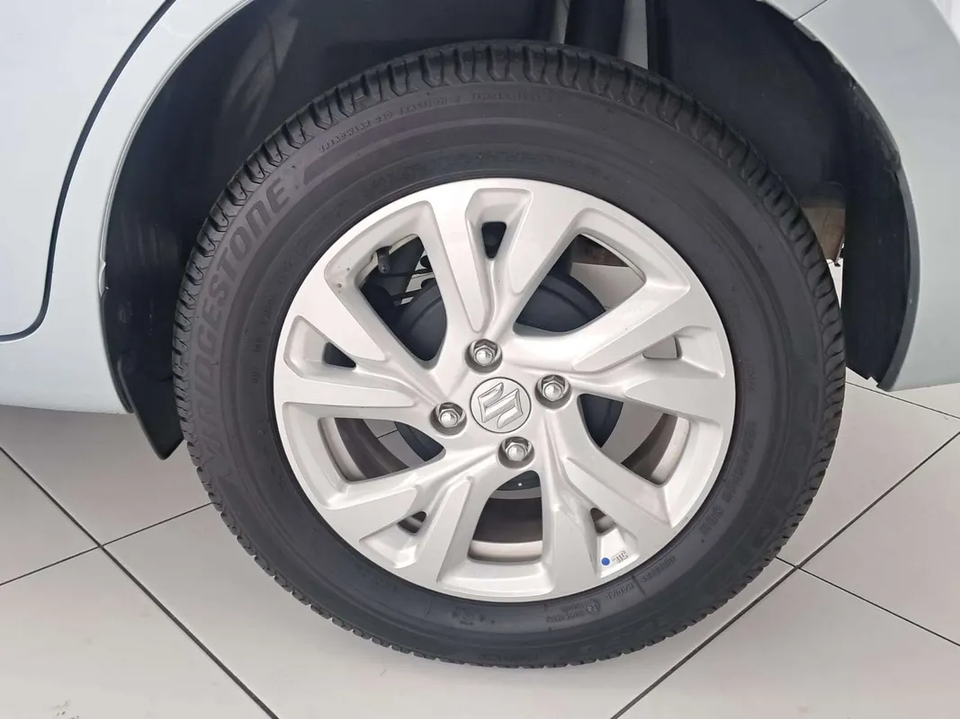 Suzuki Swift 1.2 GL+ MT - Image 16