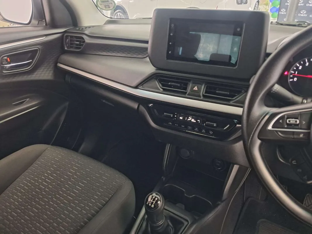 Suzuki Swift 1.2 GL+ MT - Image 8
