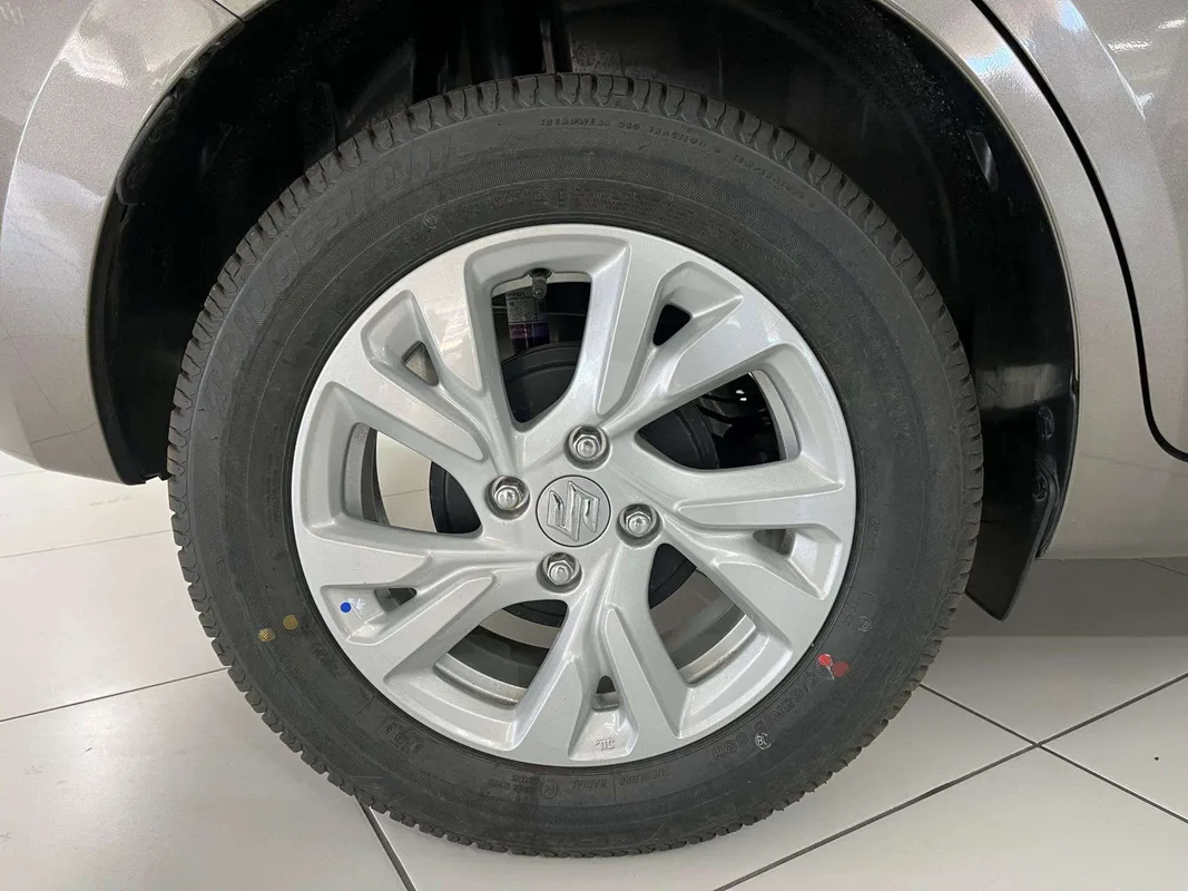 Suzuki Swift 1.2 GL+ CVT - Image 5