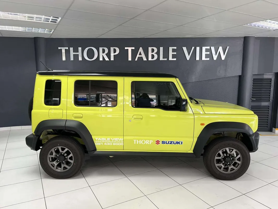 Suzuki Jimny 1.5 GLX Auto 5Dr - Image 2