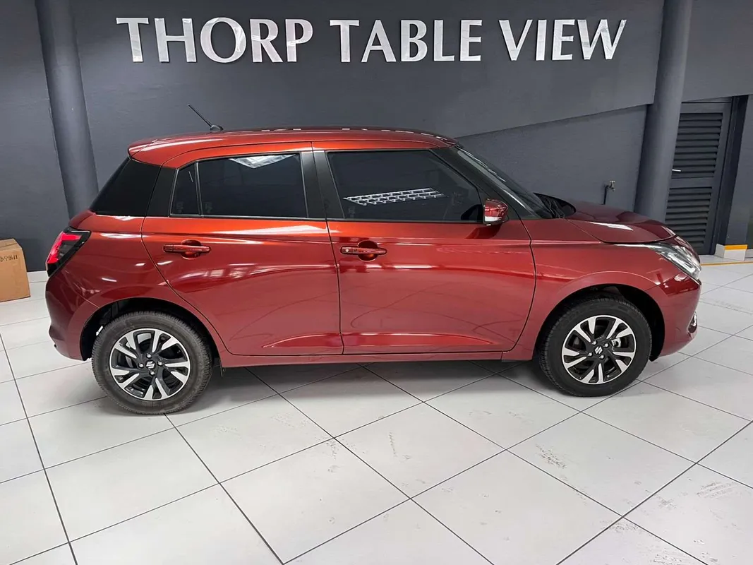 Suzuki Swift 1.2 GLX MT - Image 3