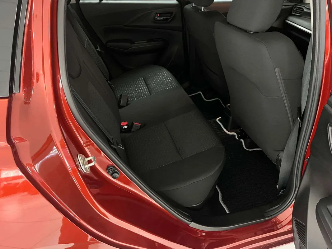 Suzuki Swift 1.2 GLX MT - Image 7