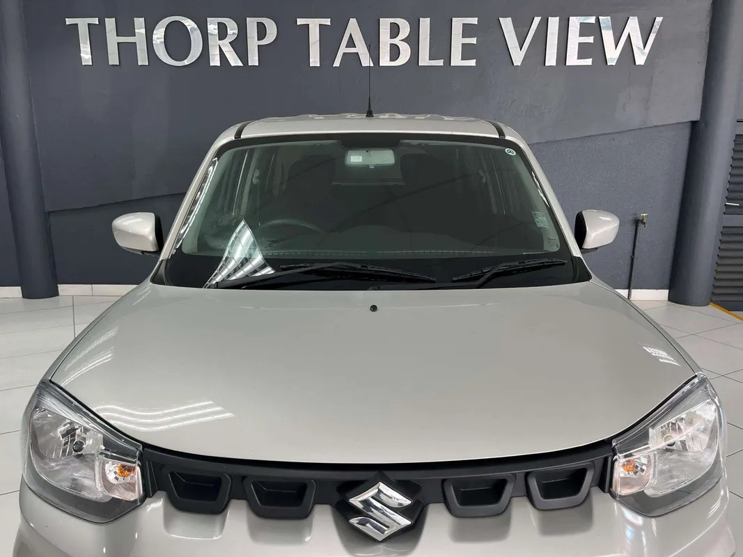 Suzuki S-Presso 1.0 GL+ AMT - Image 10