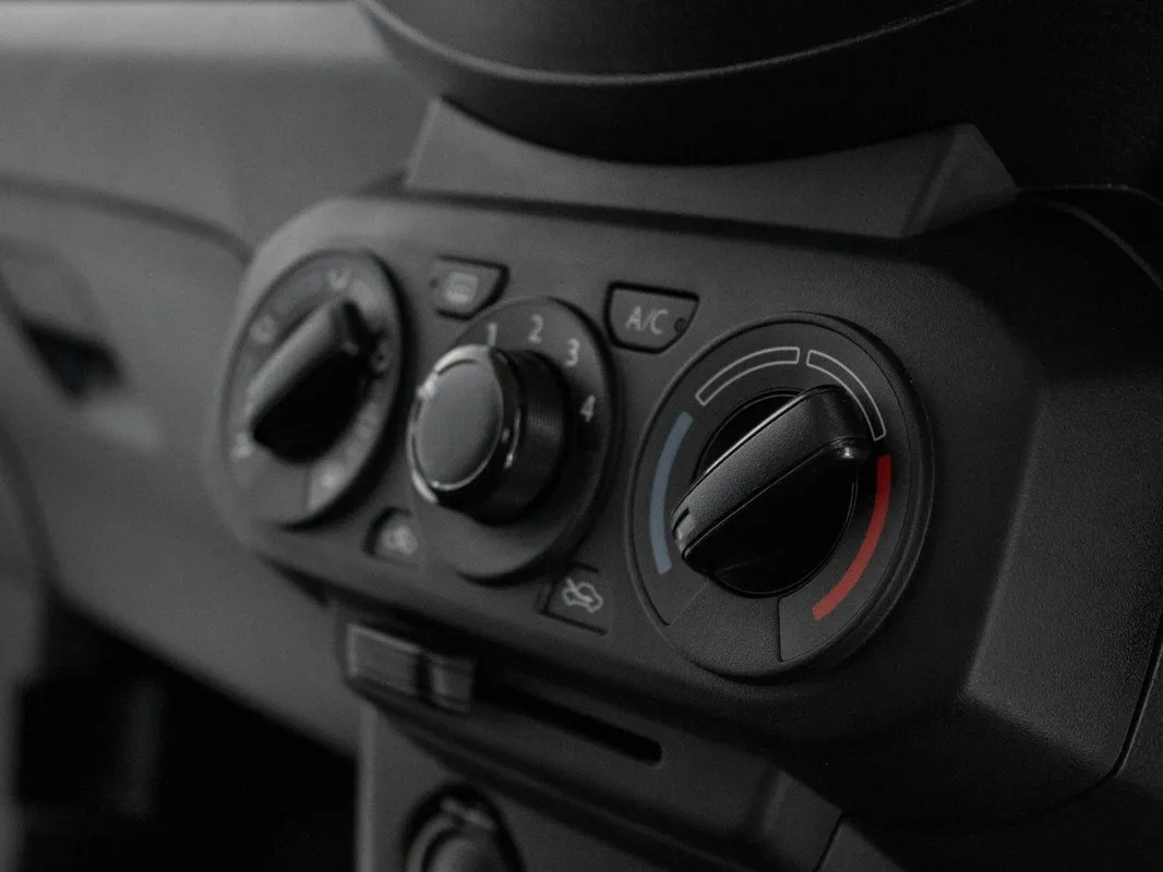 Suzuki S-Presso 1.0 GL+ AMT - Image 17