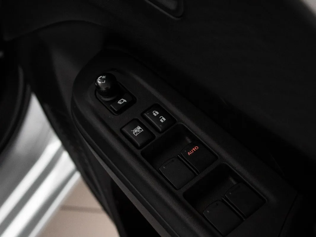 Suzuki Swift 1.2 GL MT - Image 11