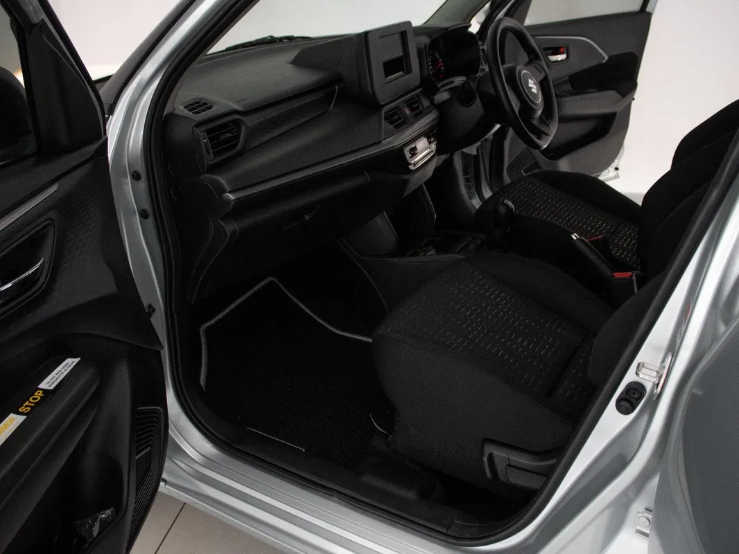 Suzuki Swift 1.2 GL MT - Image 18