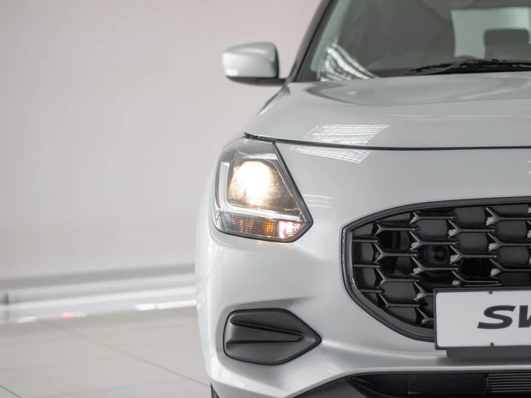 Suzuki Swift 1.2 GL MT - Image 3