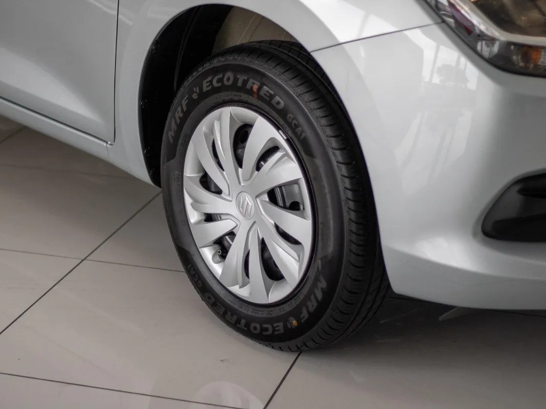 Suzuki Swift 1.2 GL MT - Image 9