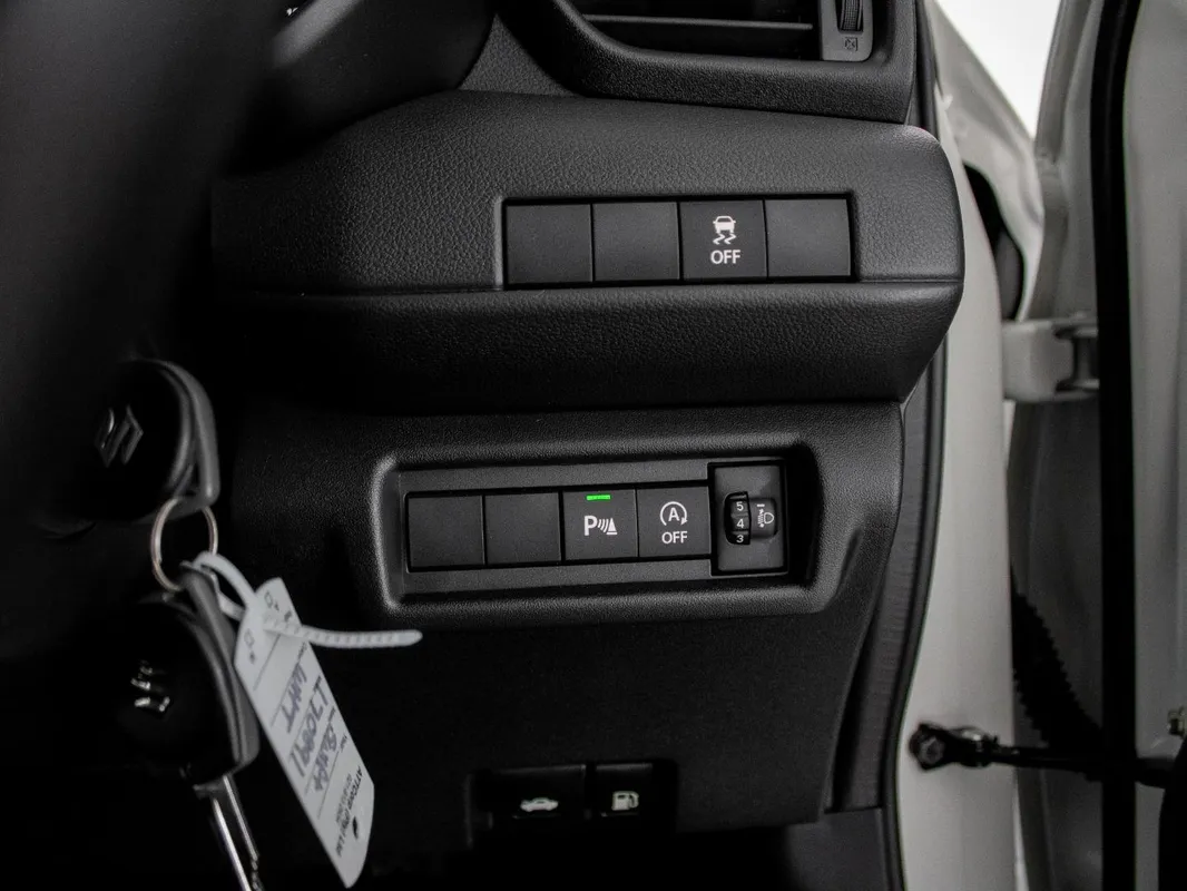 Suzuki Swift 1.2 GL+ MT - Image 12