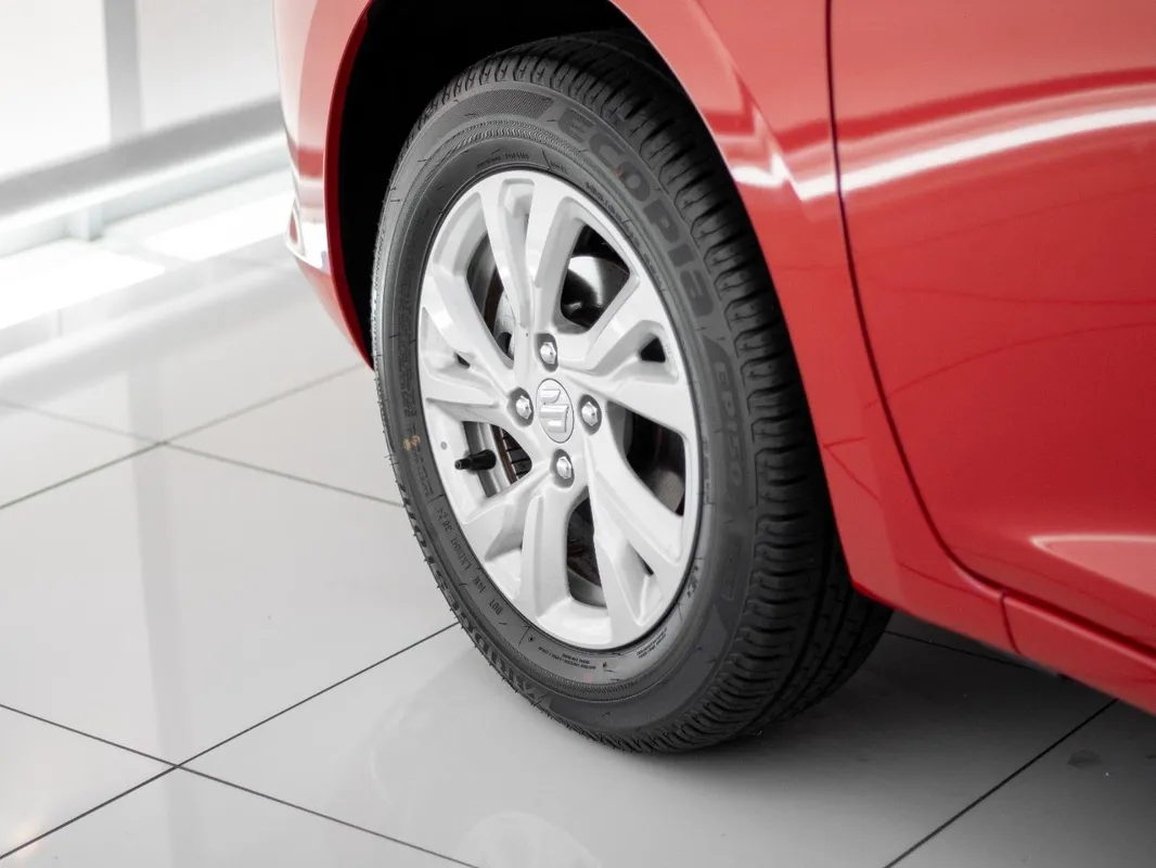 Suzuki Swift 1.2 GL+ MT - Image 6