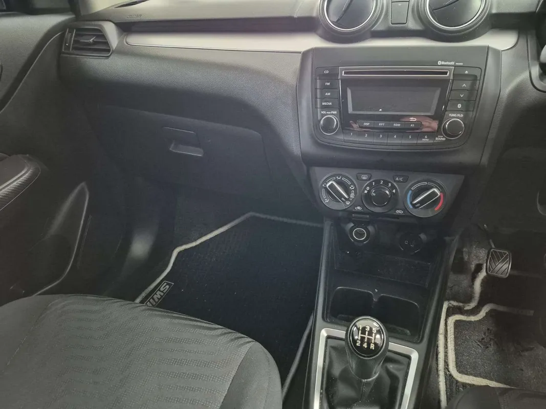Suzuki Swift 1.2 GL - Image 9