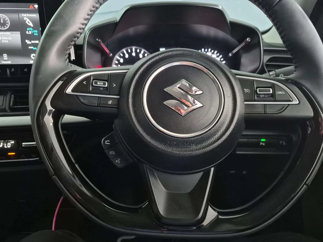 Suzuki Swift 1.2 GLX CVT - Image 5