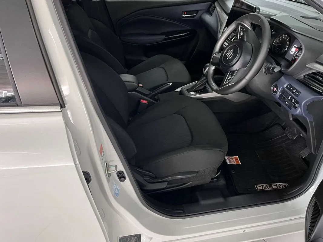 Suzuki Baleno 1.5 GLX A/T - Image 5
