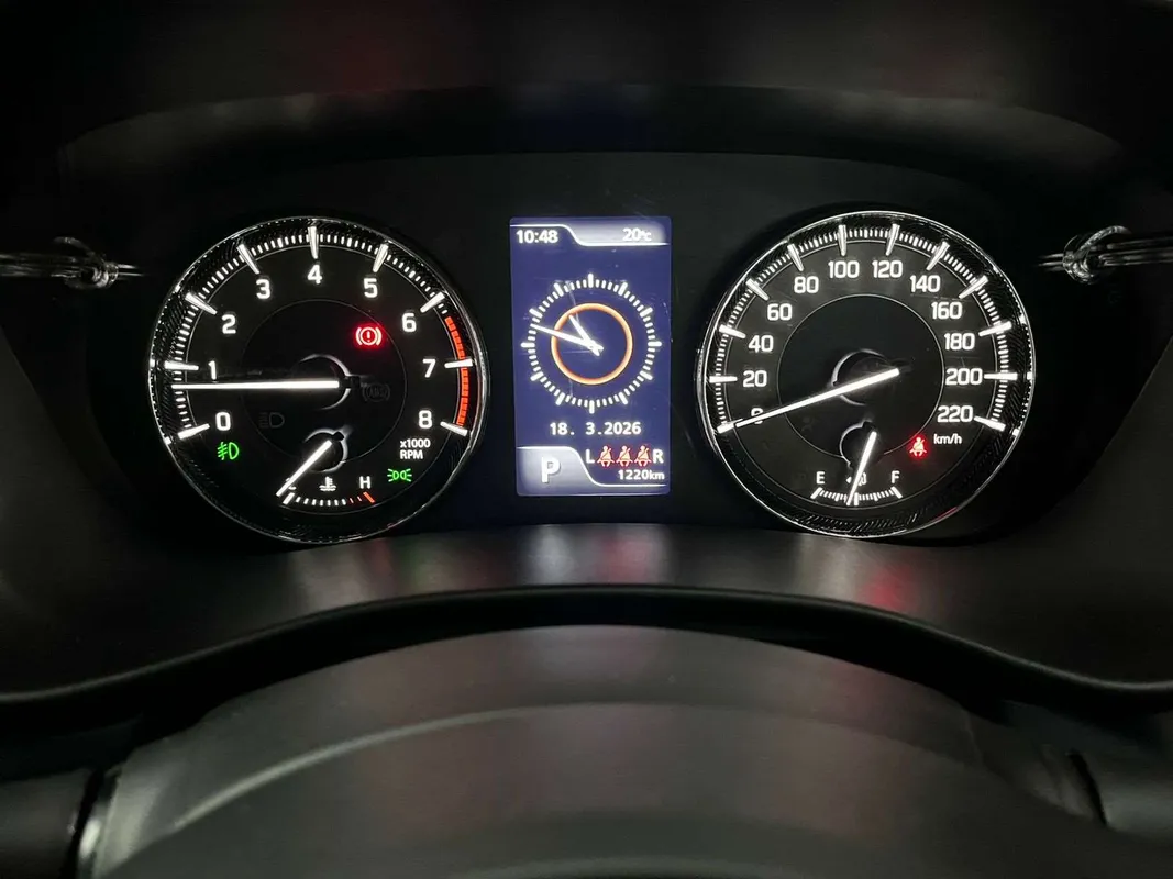 Suzuki Baleno 1.5 GLX A/T - Image 7