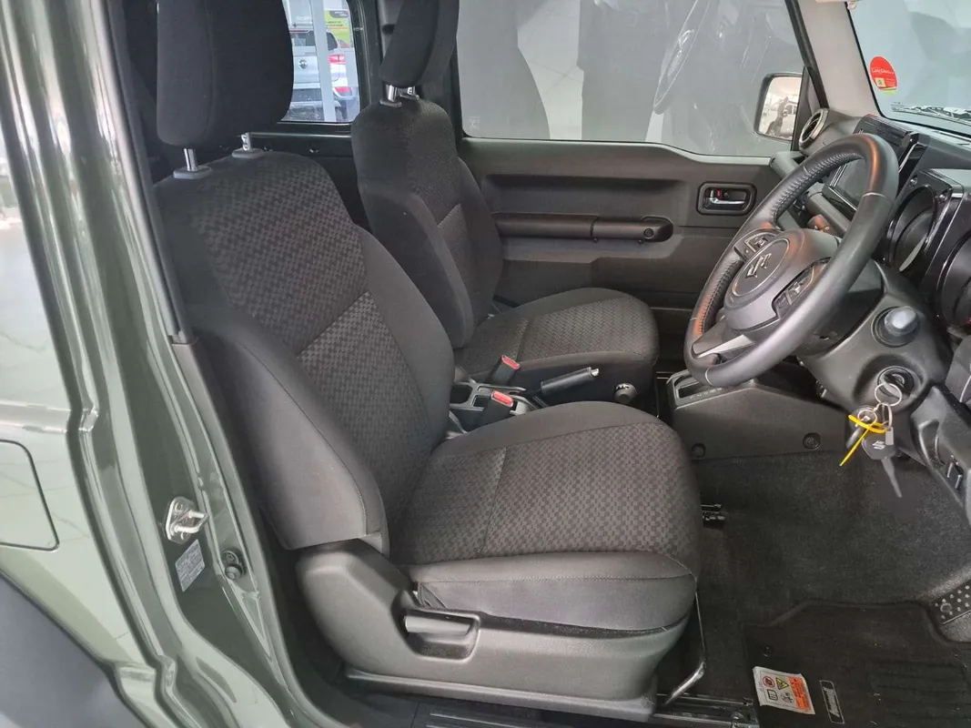 Suzuki Jimny 1.5 GLX Auto - Image 4