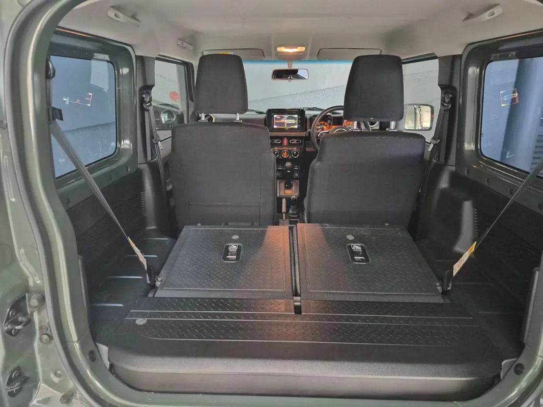 Suzuki Jimny 1.5 GLX Auto - Image 5
