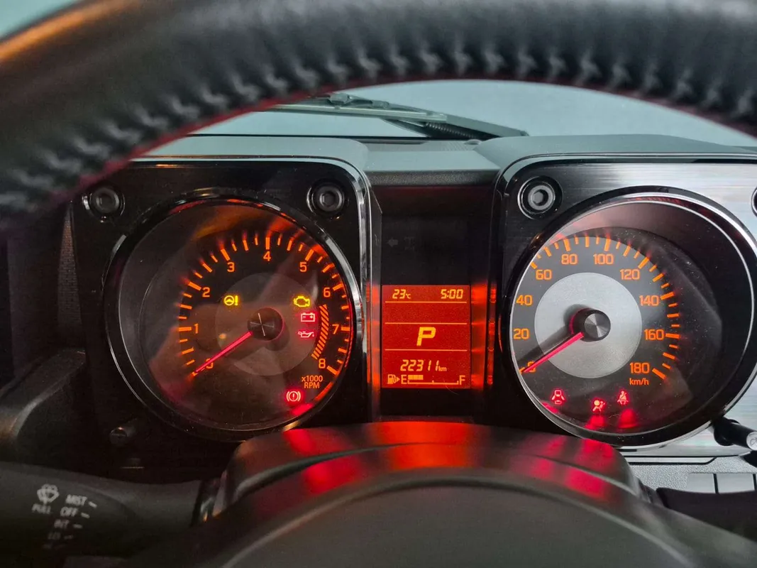 Suzuki Jimny 1.5 GLX Auto - Image 8