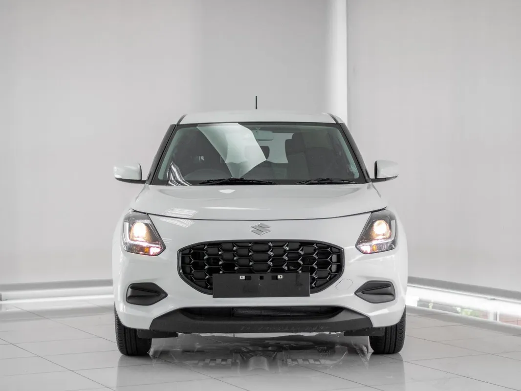 Suzuki Swift 1.2 GL+ CVT - Image 2